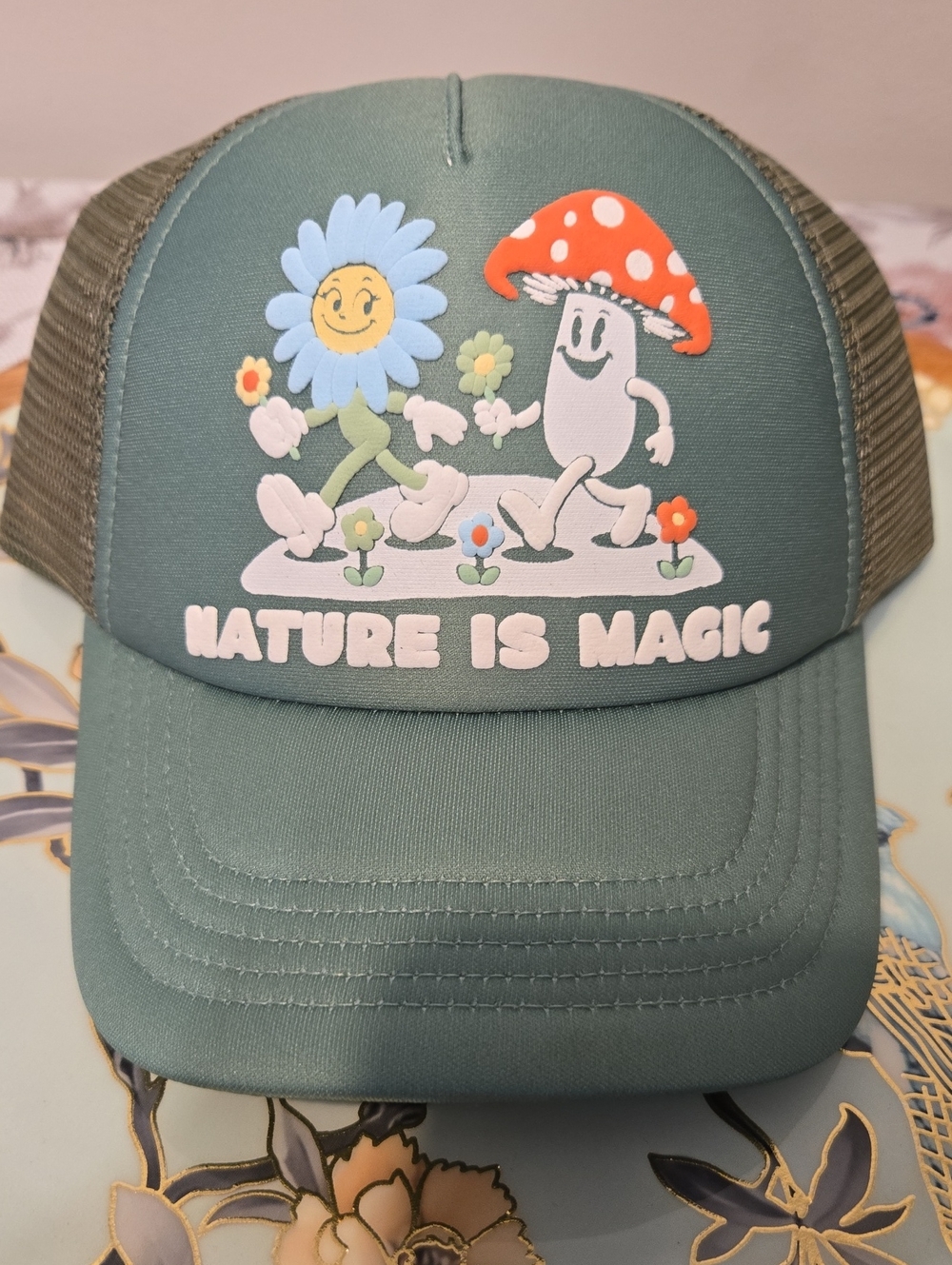 NWT Youth Snapback Trucker Hat Life Is Good Nature Is Magic